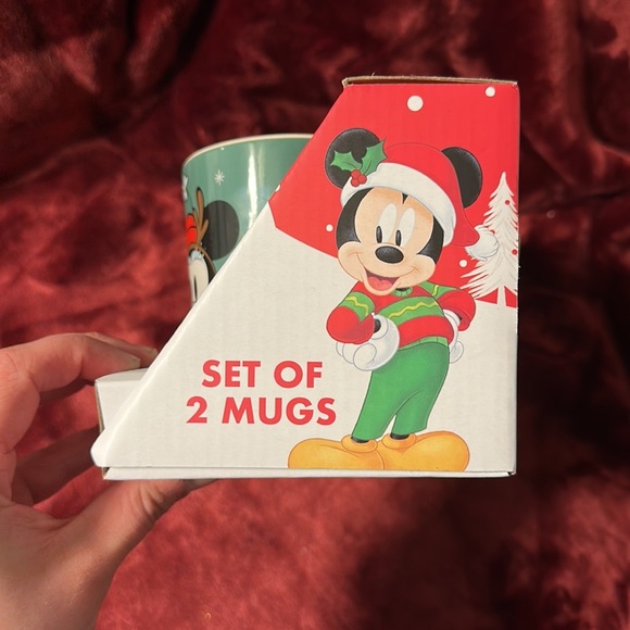 NWT Disney Mickey and Minnie Set Christmas Mugs - Picture 4 of 5